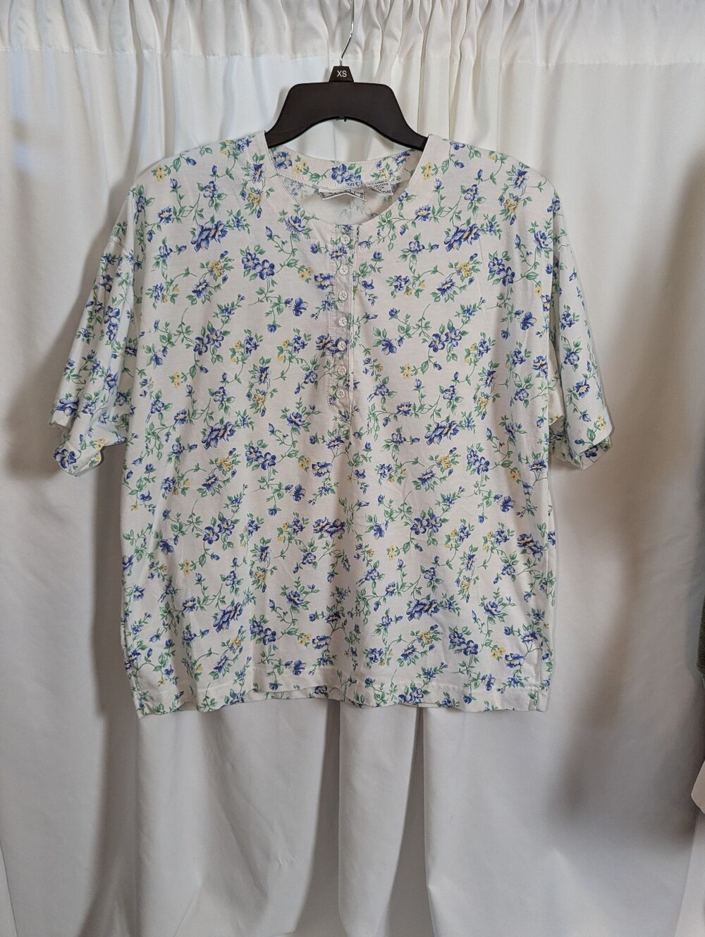 Vintage Cottagecore Blue Floral Button Henley Top Fairycore Floral Tee